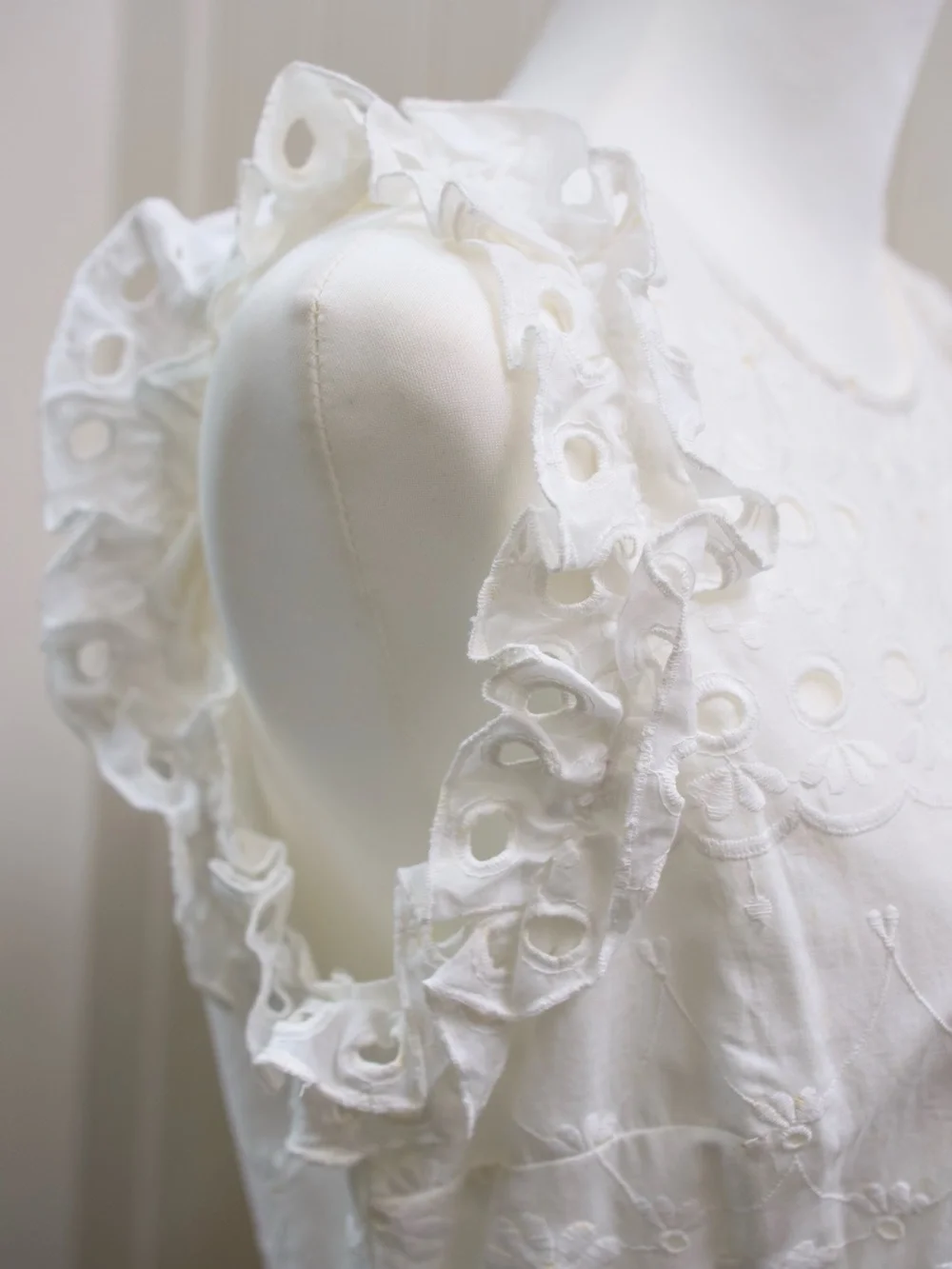 NWT Kate Spade White Eyelet Ruffle Mini Dress